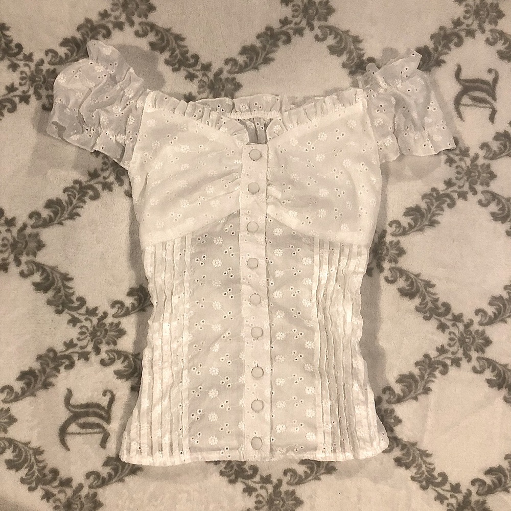 White Blouse w/ Floral Detail